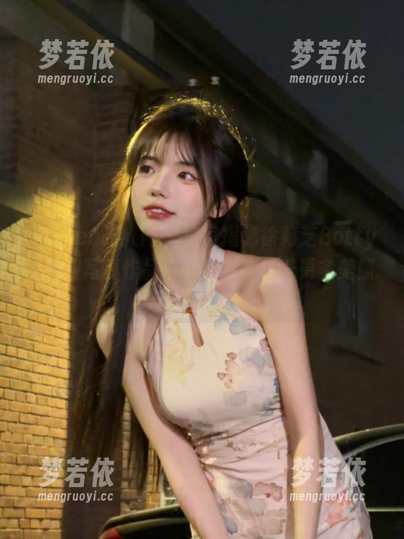 Xiuren秀人网 - 独家揭秘徐莉芝Botty的空姐写真作品，网盘内隐藏着更多美照.txt-梦若依