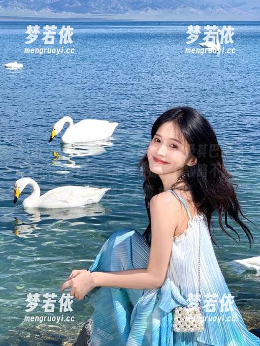 Xiuren秀人网 - 关于是小逗逗及其巴厘岛旅拍的惊艳瞬间，原图资源带你领略不同寻常的风土人情.txt-梦若依