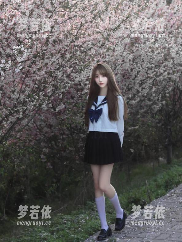 Xiuren秀人网 - 惊喜不断！获取杨玉奴JK写真合集，完全免费，带你领略别样风采！.txt-梦若依