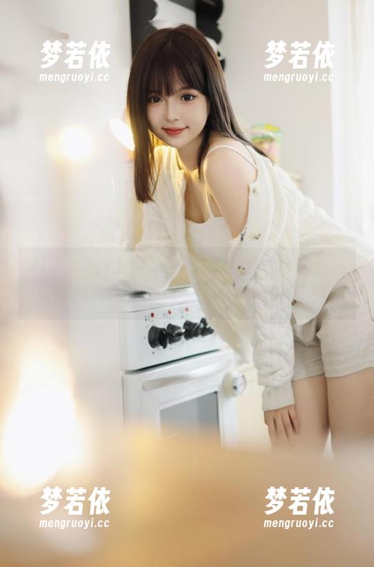 Xiuren秀人网 - 林文文制服写真合集，超高颜值套图带你进入时尚新世界.txt-梦若依