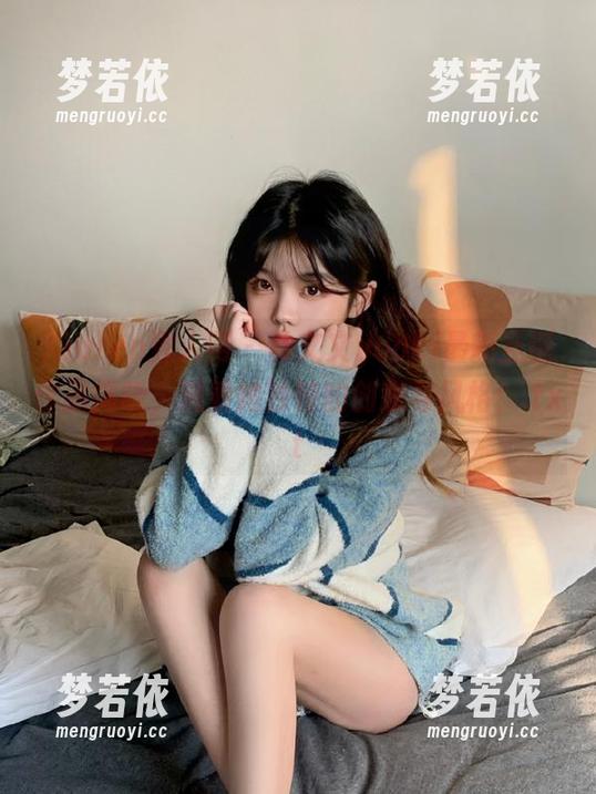 Xiuren秀人网 - 林文文yooki最新圣诞作品揭晓，观看她独特的创意与风格！.txt-梦若依