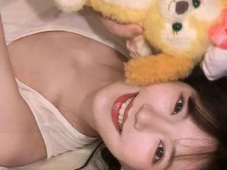 Xiuren秀人网 - 果果Nikki的内衣写真：原图里的每个细节都值得你反复回味！.txt