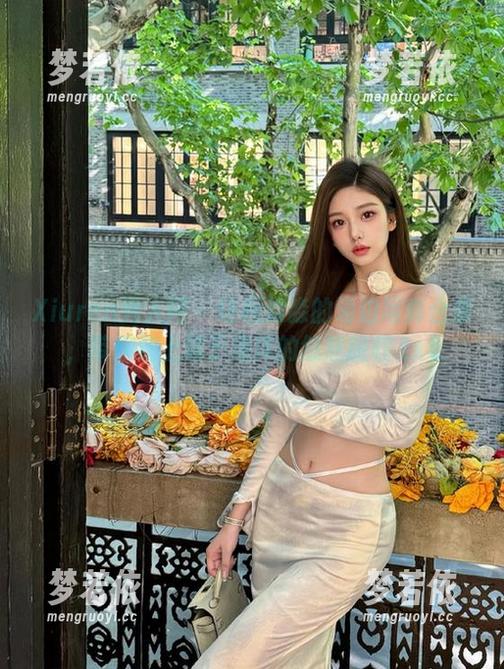 Xiuren秀人网 - 让桓淼淼的海边写真合集，带你踏上属于海洋的悠然旅程.txt-梦若依