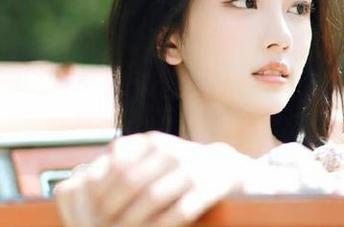 Xiuren秀人网 - 田小燕Vicky的水手服作品精选，打造独一无二的海洋风情与清新印象.txt