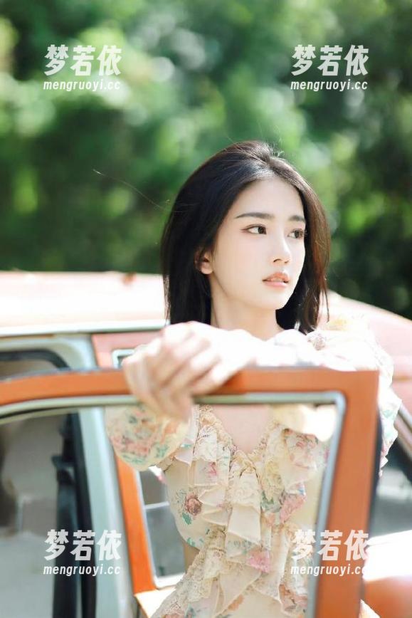 Xiuren秀人网 - 田小燕Vicky的水手服作品精选，打造独一无二的海洋风情与清新印象.txt-梦若依