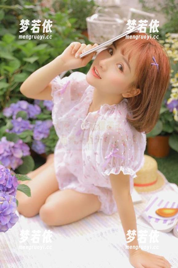 Xiuren秀人网 - 走近糯美子：她的裤里丝主题作品集及相关资源揭秘.txt-梦若依