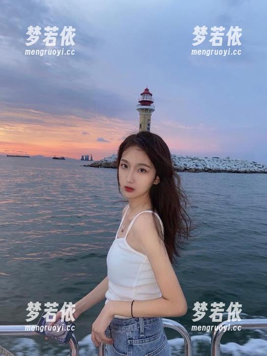 Xiuren秀人网 - 金纯一泳装摄影作品集，惊艳套图资源让你沉醉于夏日海边.txt-梦若依