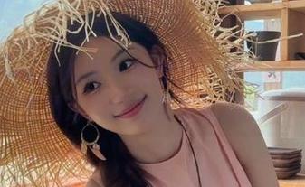 Xiuren秀人网 - 陈思琪与粉色的邂逅：精选图库邀你感受梦幻魅力.txt