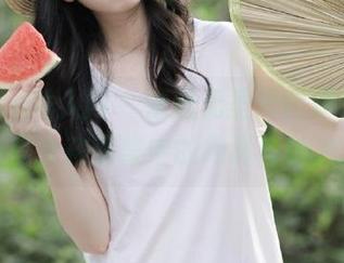 Xiuren秀人网 - 走进无圣光世界，看看陈怡曼女孩图集中的纯真与魅力.txt