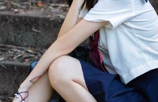 YouMi尤蜜荟 - Egg_尤妮丝Egg独家定制吊带图集，唯美瞬间尽在其中.txt