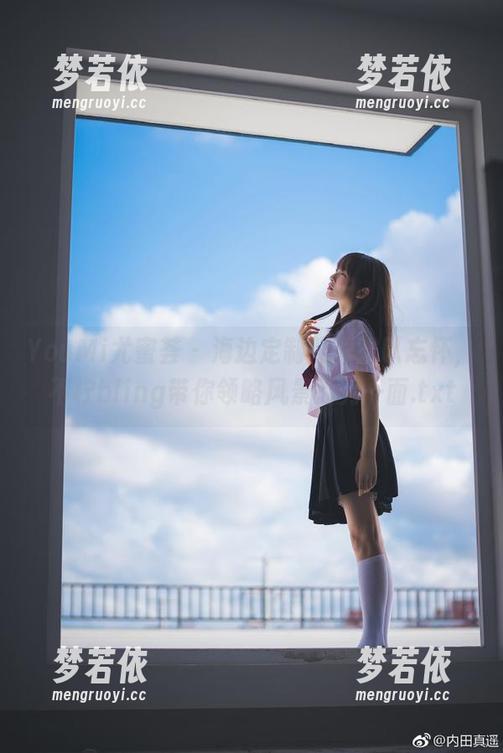 YouMi尤蜜荟 - 海边定制照片难以忘怀，不柠bling带你领略风景的另一面.txt-梦若依