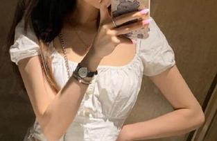 福利来袭！欣赏ZinieQ与索尼娅（Sonia）的独特写真艺术作品.txt