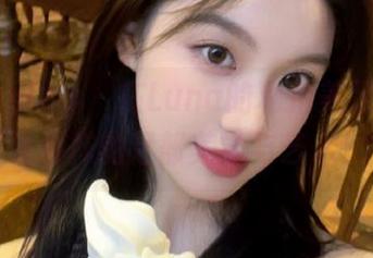beautyleg - 在Luna的私拍美足图集中，发现别样的足部美学与艺术！.txt