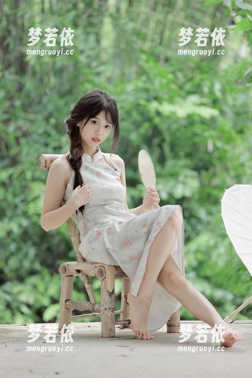 beautyleg - 让Sammi带你探索温柔之美，独特写真分享感受触动心扉.txt-梦若依