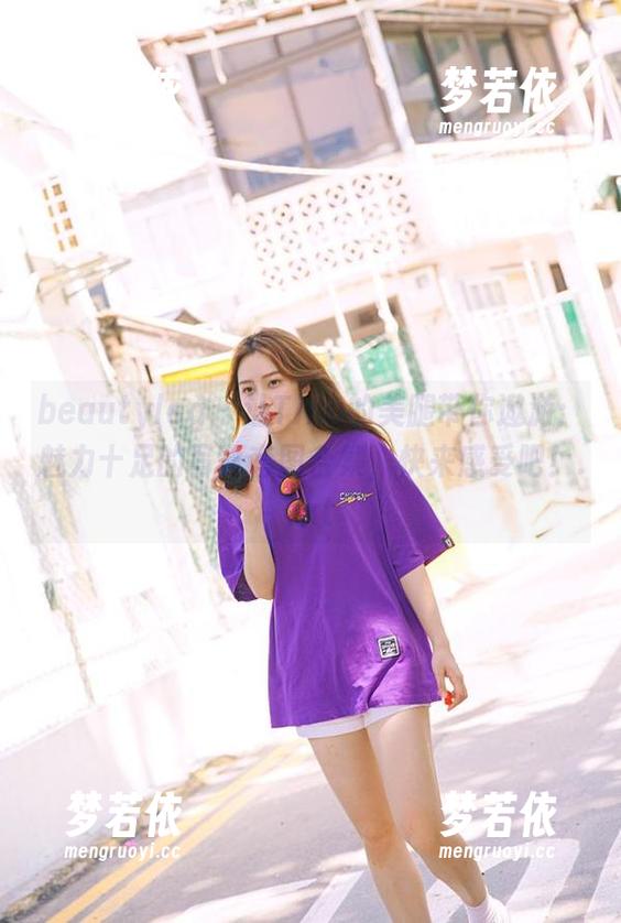 beautyleg - 让Tina的美腿带你遨游：魅力十足的写真套图合集，快来感受吧！.txt-梦若依