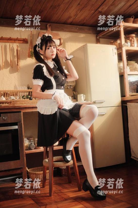 beautyleg - Zoey的黑白图集：每一张美图都在诉说着她的创作灵感.txt-梦若依