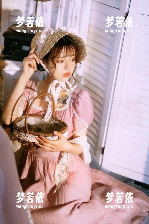 beautyleg - 享受简晓育的美足高清套图，完美诠释足部的艺术之美.txt-梦若依