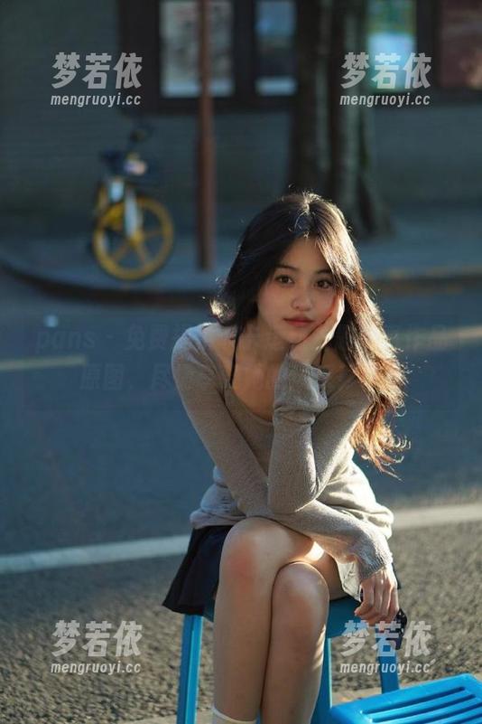 pans - 免费提供卡卡运动主题写真作品原图，尽情享受她的风采！.txt-梦若依