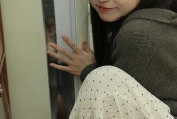 pans - 思妍修女最新写真，探索她的灵魂与外在的完美契合.txt