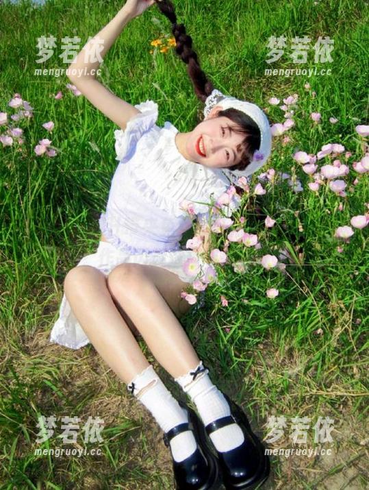 pans - 果汁带来兔女郎私拍新风潮，写真作品闪耀璀璨夺目.txt-梦若依
