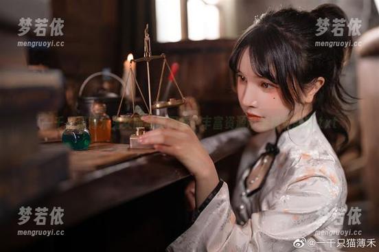 一千只猫薄禾兔女郎写真图集：丰富资源带来视觉盛宴.txt-梦若依