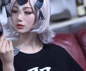 让你心动的免费“一米八的大梨子”黑贞泳装写真合集，快来下载吧！.txt