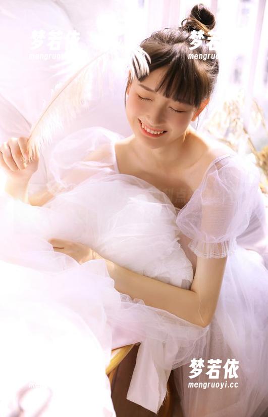 丽柜 - 让佳怡女仆写真福利点亮你的生活，感受不一样的魅力.txt-梦若依
