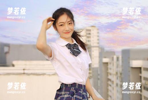 丽柜 - 不看会后悔！安安白丝图包曝光，带你体验无圣光的魅力！.txt-梦若依