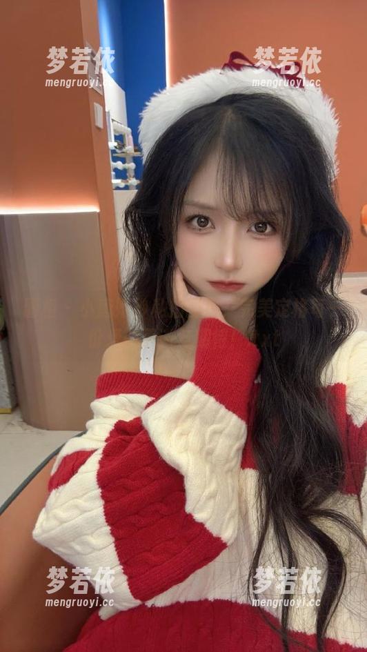 丽柜 - 小唐婚纱私拍图包，完美定格每一份爱的承诺与期待！.txt-梦若依