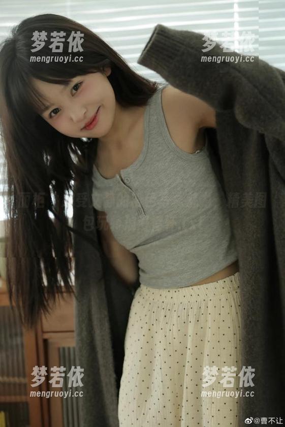 丽柜 - 感受文静的粉色写真魅力，精美图包玩转浪漫情怀.txt-梦若依