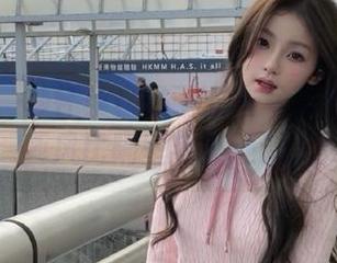丽柜 - 一秒怀孕！桃子女友写真合集新鲜更新，画风比隔壁老王还诱人！.txt