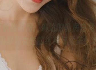 丽柜 - 优雅瞬间：琳达的私房白裙写真，原图尽显女性的纯粹与柔美！.txt