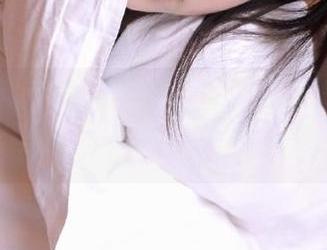 丽柜 - 精选黄芬学姐写真，带你进入壁纸艺术的新境界.txt