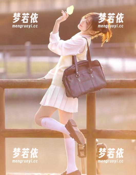 微密圈 - 甜美上线！于芷晴双马尾最新图册让你瞬间变身小公主！.txt-梦若依
