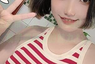 云溪溪奶桃带你在线游览美图，冰洲石展现绝美风景的魅力.txt
