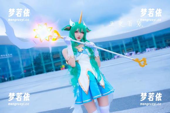 五更百鬼女仆写真作品集：高清画质下的神秘魅力.txt-梦若依