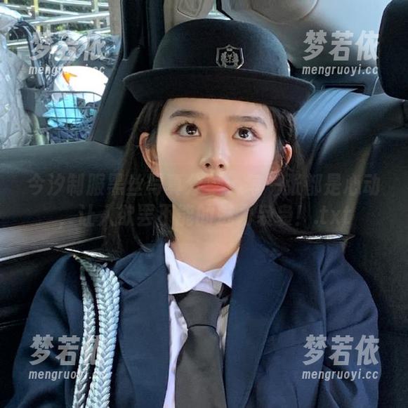 今汐制服黑丝写真分享：每一张都是心动，让人欲罢不能的魅力袅袅！.txt-梦若依