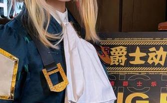 “伊喵君_Nya”的写真新作：白丝魅影勾勒出梦幻般的时光.txt