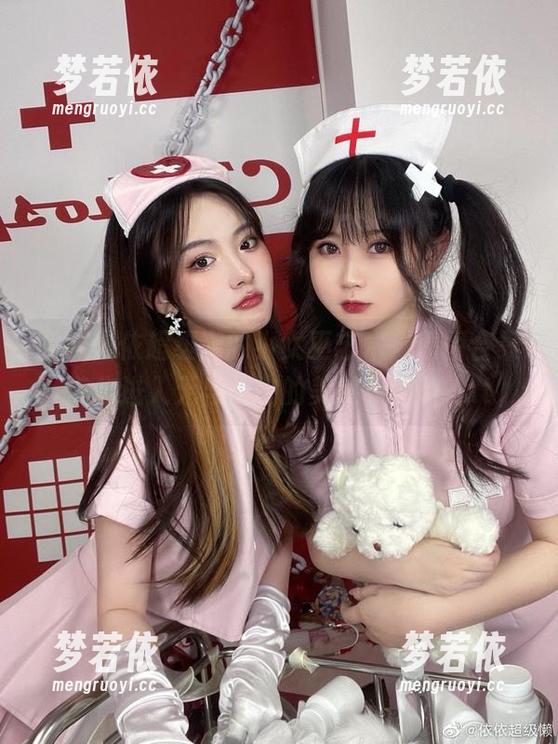 品味依依超级懒的小女巫艺术，原图合集带你进入无与伦比的美感和感动.txt-梦若依