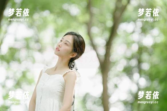 微密圈 - 完全掌握俏妞qiaoniu66居家写真：独特作品集及下载链接，尽显个人风格.txt-梦若依