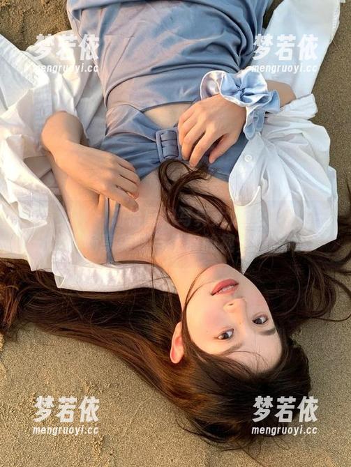 克拉女神 - 汤怡厨娘写真大放送：不花一分钱，畅享美味与优雅的视觉体验.txt-梦若依