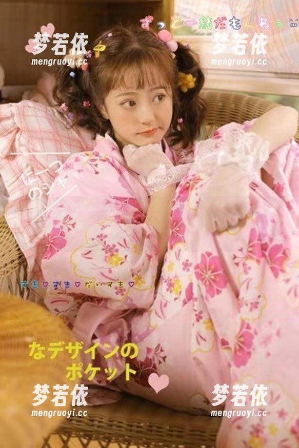 克拉女神 - 盈盈旗袍写真美图：在古典与现代之间的优雅舞姿.txt-梦若依