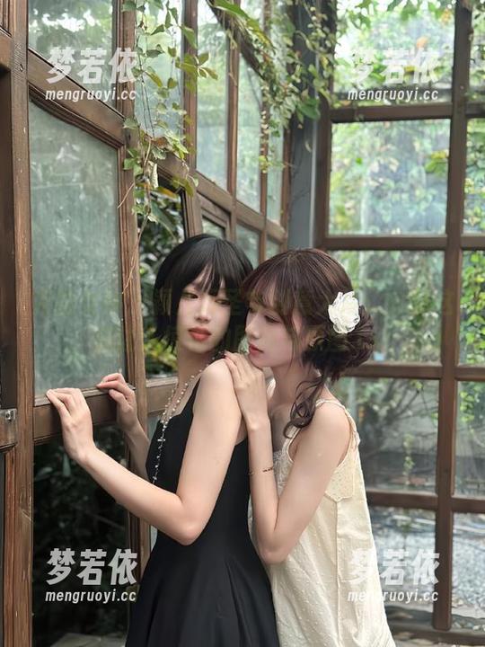 克拉女神 - 颖儿万圣节创意大片：分享这些让人惊艳的图片与原图.txt-梦若依