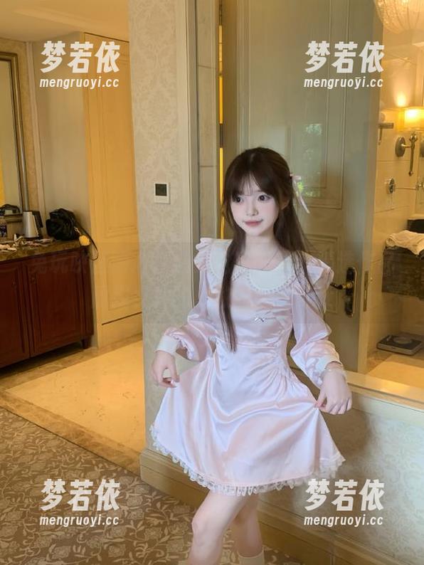 兔玩映画精心打造女枪写真集，精选作品展现女性的勇敢与美丽.txt-梦若依