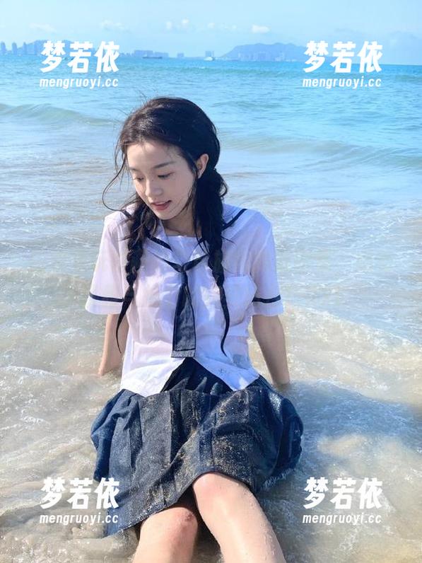 探索兔玩映画的蓝色旗袍高清图集,感受优雅与魅力的完美结合!.txt-梦若依 探索兔玩映画的蓝色旗袍高清图集,感受优雅与魅力的完美结合!.txt-梦若依