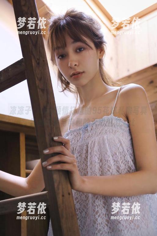 凉凉子rioko倾情打造的95花嫁私房写真，绽放纯真与典雅的无限魅力.txt-梦若依