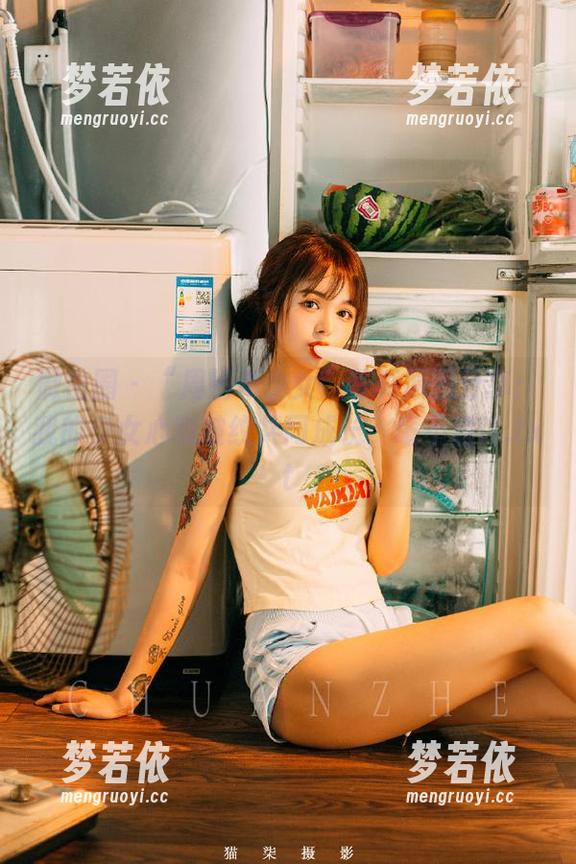 微密圈 - “周妍希少女”写真原图分享：我的少女心和皱纹共同成长，毫不避讳.txt-梦若依