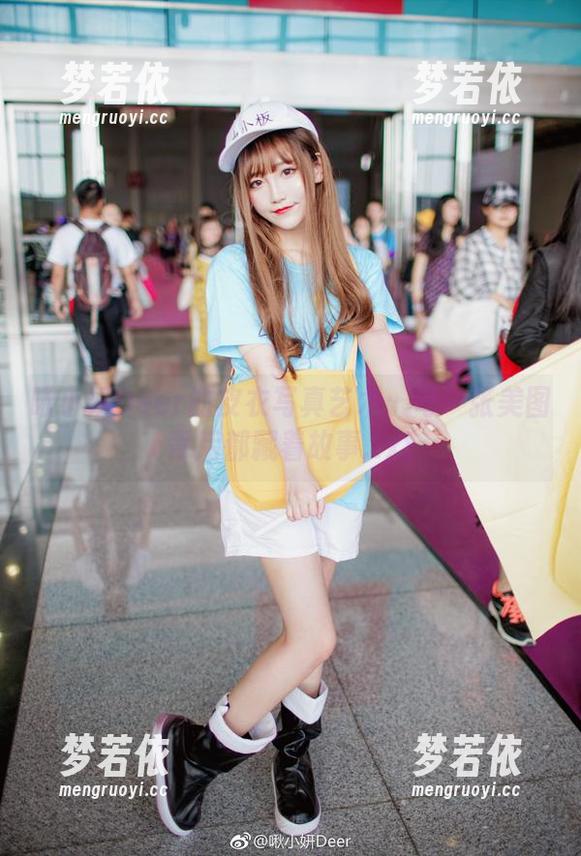 啾小妍Deer的皮衣写真艺术：每一张美图背后都藏着故事.txt-梦若依