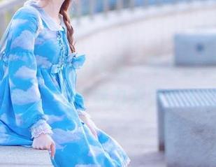 和啾小妍一起畅游泳池，写真合集最新更新带你领略魅力无穷！.txt