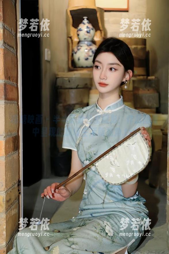 喵糖映画 - 半半子办公室摄影：作品图库中呈现的职场生活新视角.txt-梦若依